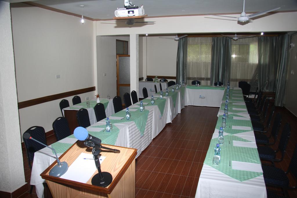 Pavilion Holiday Resort Bamburi Exterior foto